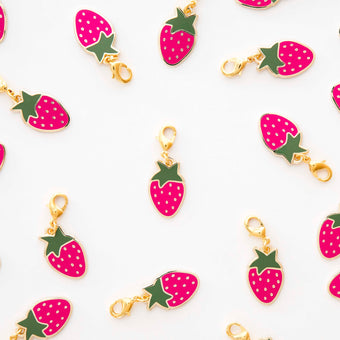 Sarah Hearts - Strawberry Zipper Charm