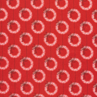 Winter Wreaths in Red Organic